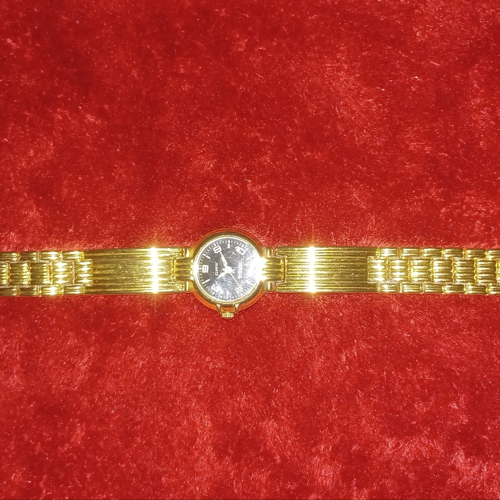 Watch - Picture 3 of 7